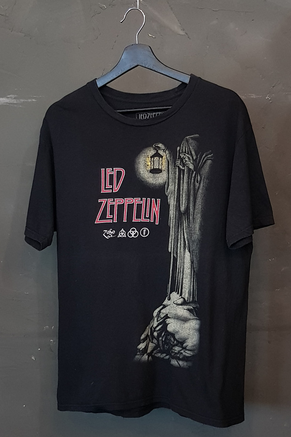 Led Zeppelin (L)