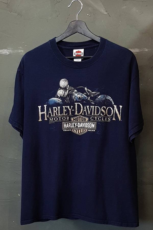 Harley Davidson (L)